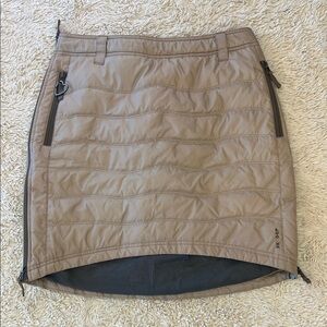 SKHOOP short down skirt in the color walnut size large in VEUC